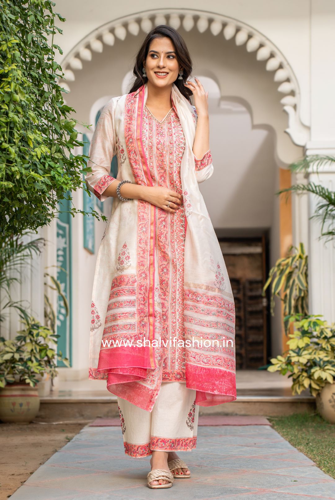 img1 254designer block printed maheshwari silk suit set